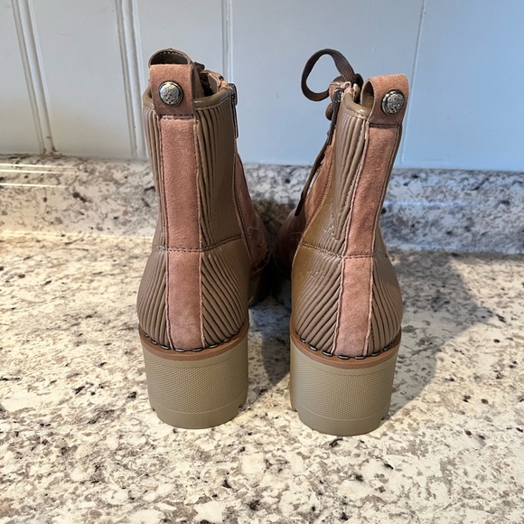 Women's Vince Camuto Brown Suede Zip Closure Movelly Combat Boot Size 8 - Picture 3 of 10